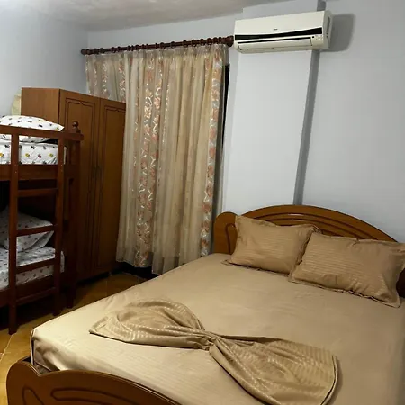 Rosaley Appartement Golem (Tirana)